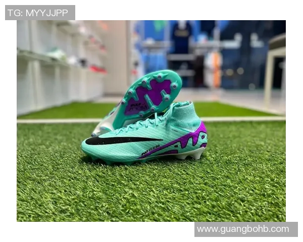 欧冠赛场上的足球鞋与球星:揭示顶级球员如何借助装备制胜 欧冠赛场上的足球鞋与球星:揭示顶级球员如何借助装备制胜