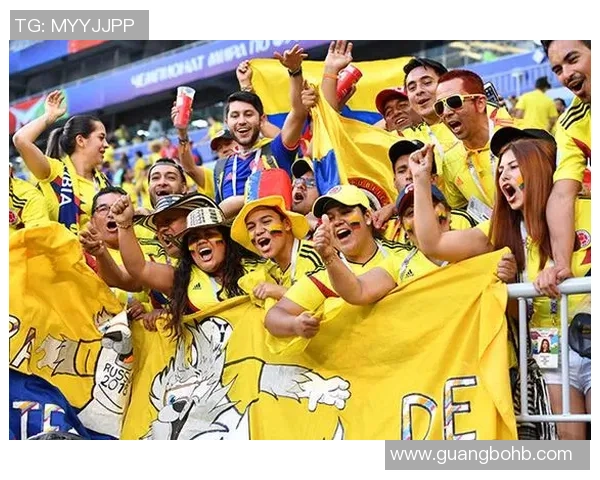 球迷现场激动万分亲眼见到偶像级足球巨星风采全场欢呼 球迷现场激动万分亲眼见到偶像级足球巨星风采全场欢呼