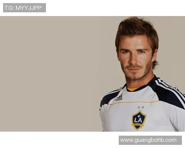 璀璨星光照亮赛场 足球壁纸展现球星风采与荣耀