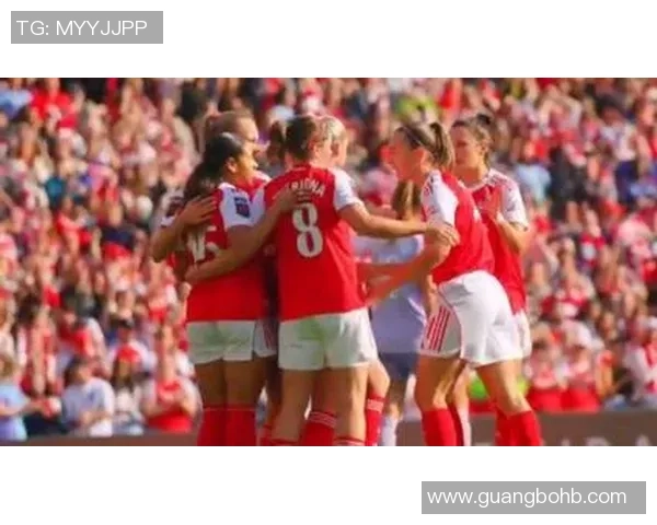 足球巨星变身女神魅力爆发球场之外的精彩瞬间 足球巨星变身女神魅力爆发球场之外的精彩瞬间