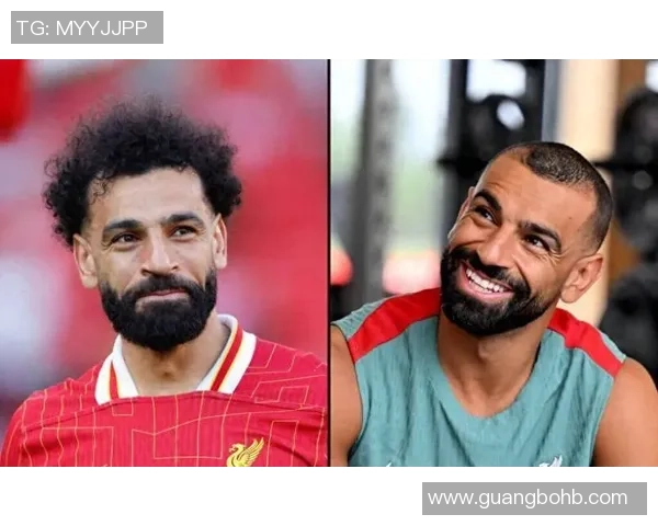 足球球星理发店内悠闲梳头瞬间展现赛场外独特魅力风采